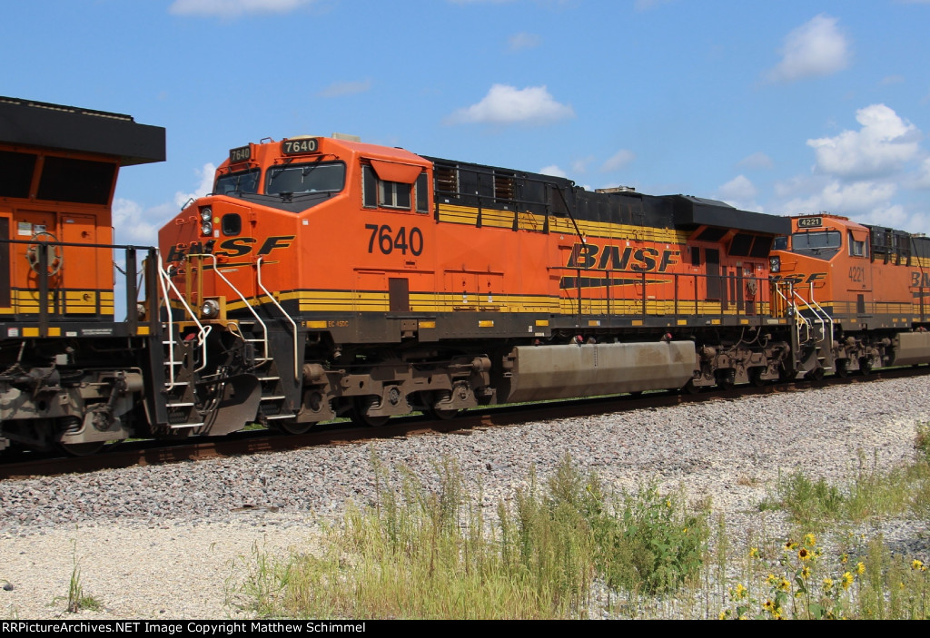BNSF 7640
